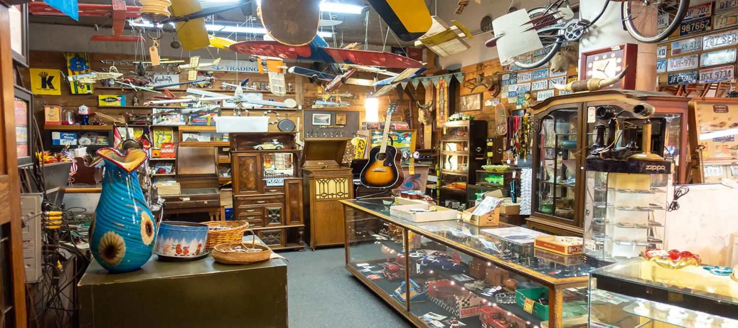 Looks Antiques promo